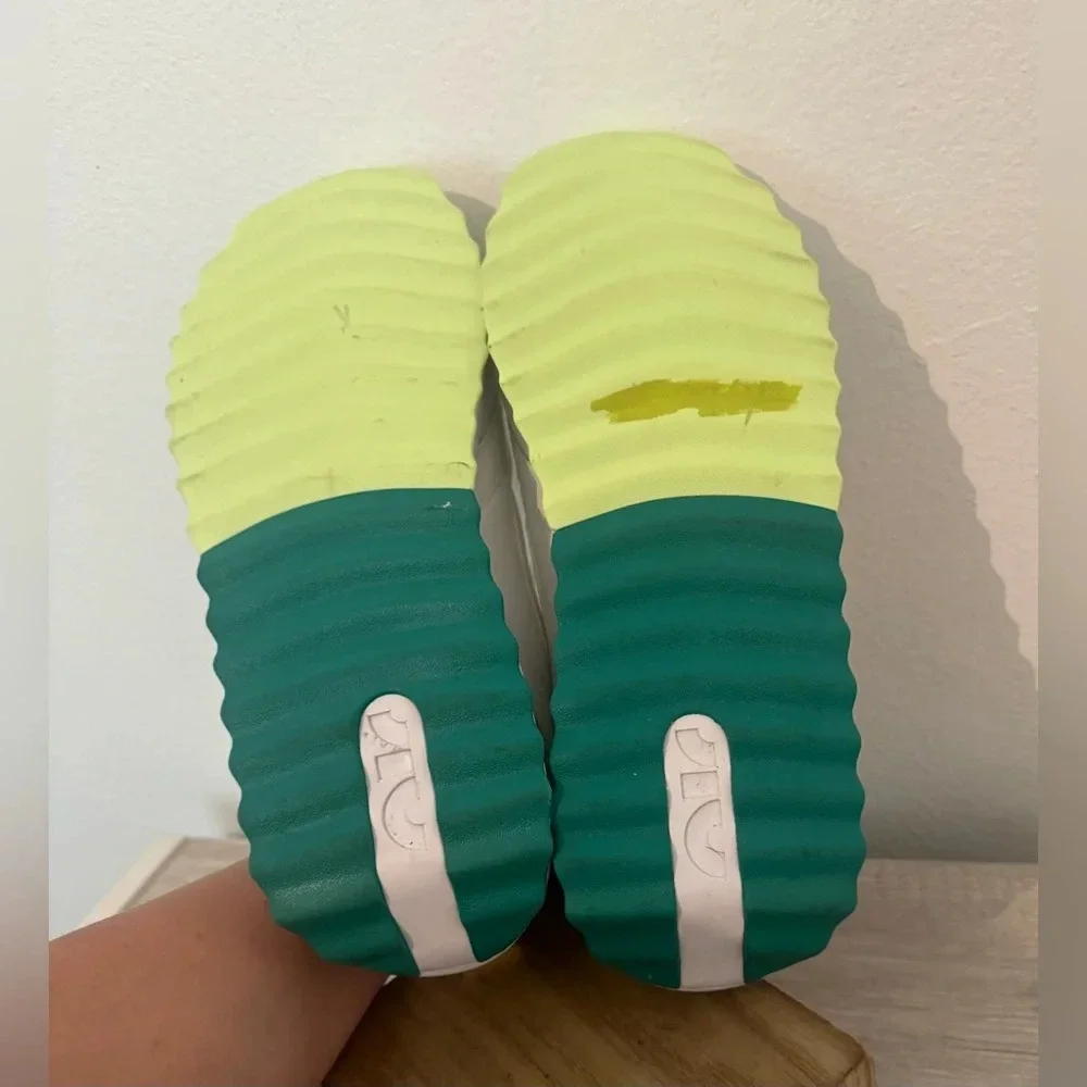 Nike low top